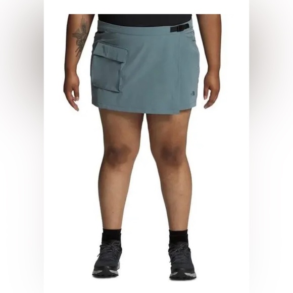 The North Face Paramount Skort Womens Size 22W Black NWT Plus Size - Picture 2 of 12